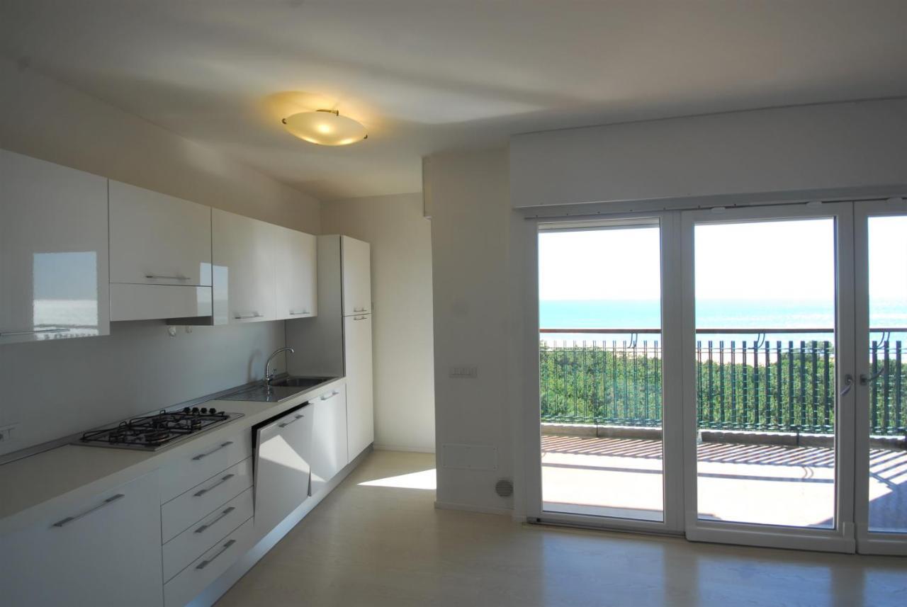 Residence Excelsior Lignano Sabbiadoro Exterior photo